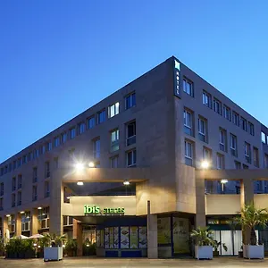 *** Hotel Ibis Styles Centre Port Francia
