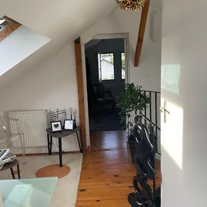 Hôtes Nichée Sous Les Toits Rennes